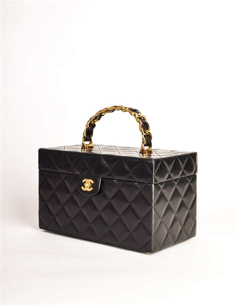 chanel cosmetic case price|Chanel vintage cosmetic bag.